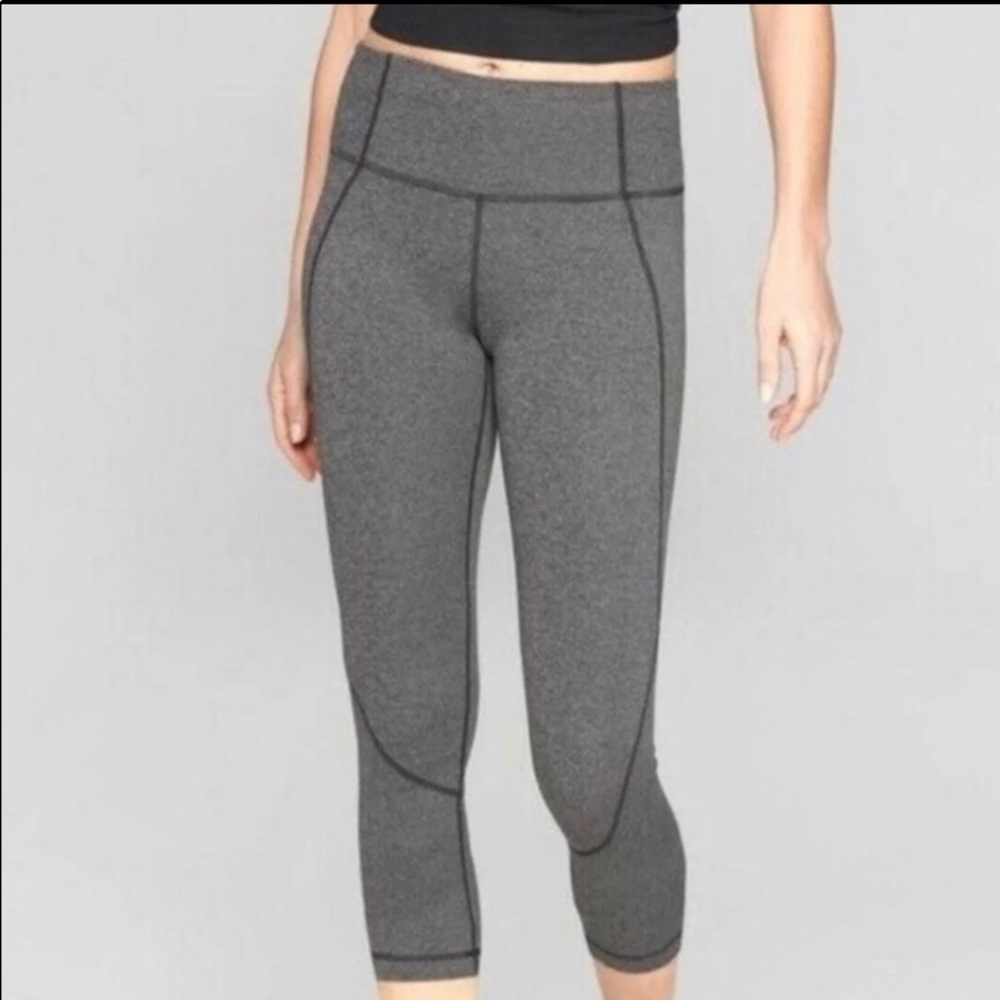 Athleta Salutation Crop Legging size M